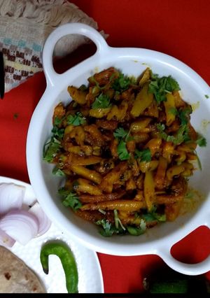 A picture of Pointed Gourd sabji (parval).