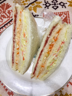 A picture of Your oppa’s sandwich.
