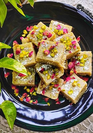 লউকি বরফি(Lauki Barfi recipe in bengali) রেসিপির প্রধান ছবি