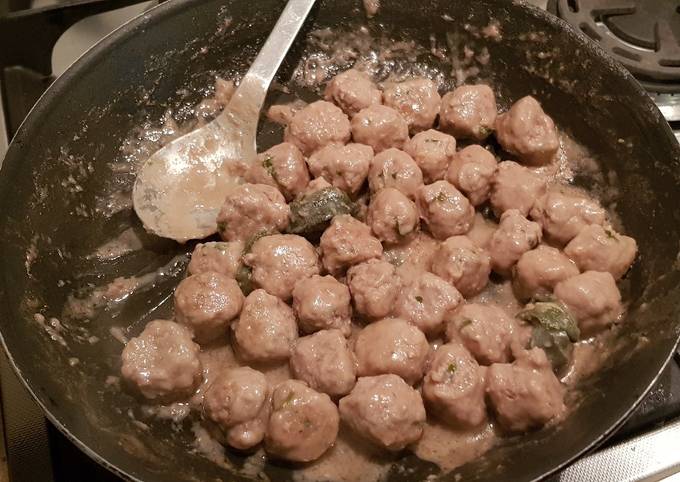 Simple Way to Make Quick Italian meatballs aka Polpette