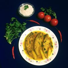 A picture of Fish Potato Curry.