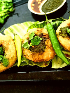 मटर की कचौड़ी (Matar kachori recipe in Hindi) रेसिपी मुख्य फोटो