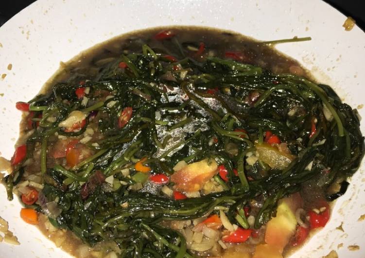 Tumis kangkung saos tiram simple