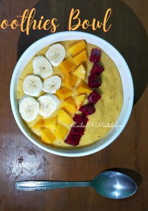 Foto resep Banana mango smoothies bowl