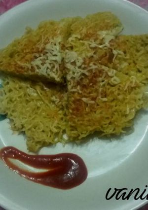 A picture of Maggi egg cheese omlette.