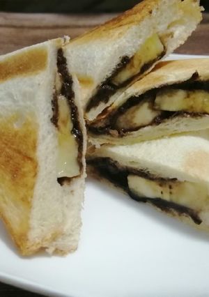 香蕉巧克力-熱壓吐司 的食譜成品照片