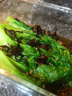 A picture of Xiao Bai Cai with Oyster Sauce and Fried Shallots.