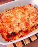 Mì Ống Cannelloni Nhồi Sốt Bò Bằm Bolognese Phủ Phô Mai Đút Lò