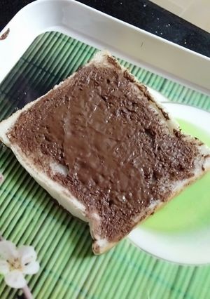 A picture of Chocolate sandwich.