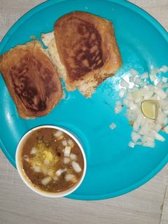 पाव भाजी (pav bhaji recipe in Hindi) रेसिपी मुख्य फोटो