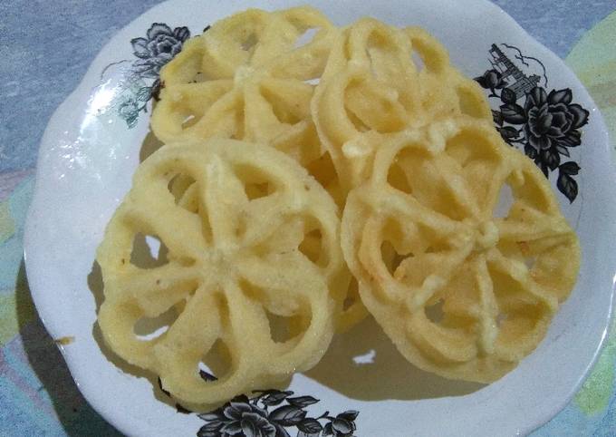 Resep: Kue kembang goyang Ekonomis Untuk Jualan