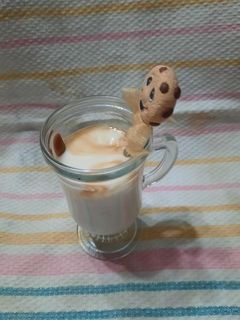Una foto de Leche, dulce de leche y café frío