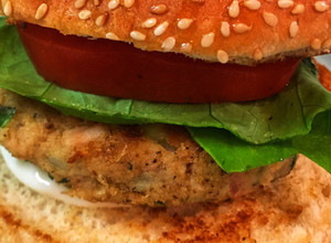 Φωτογραφία της συνταγής Burger 🍔 τόνου με μυρωδικά !