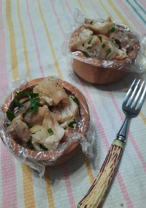 Una foto de Patitas de cerdo a la provenzal