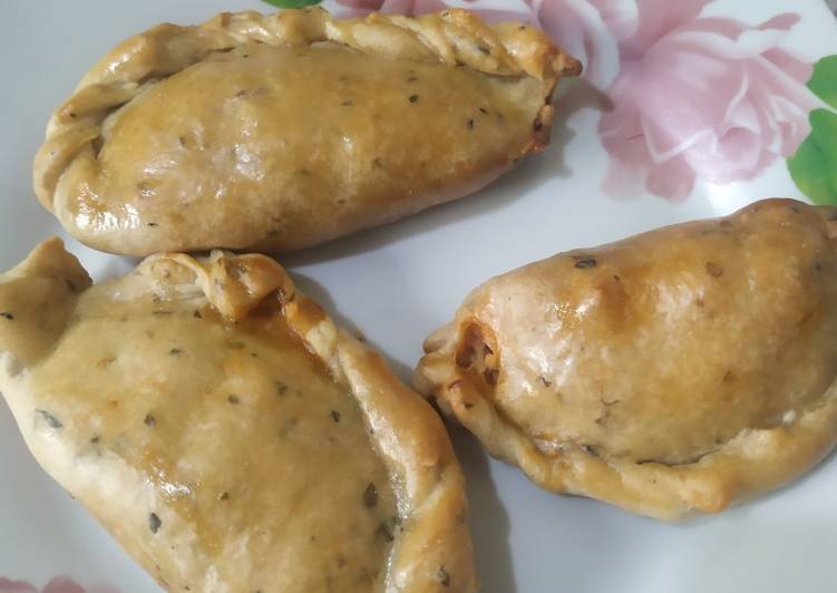 Empanadas de guiso de pollo