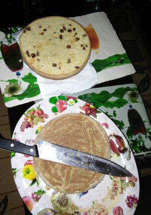 A picture of Jiko baked vanilla raisins cake.