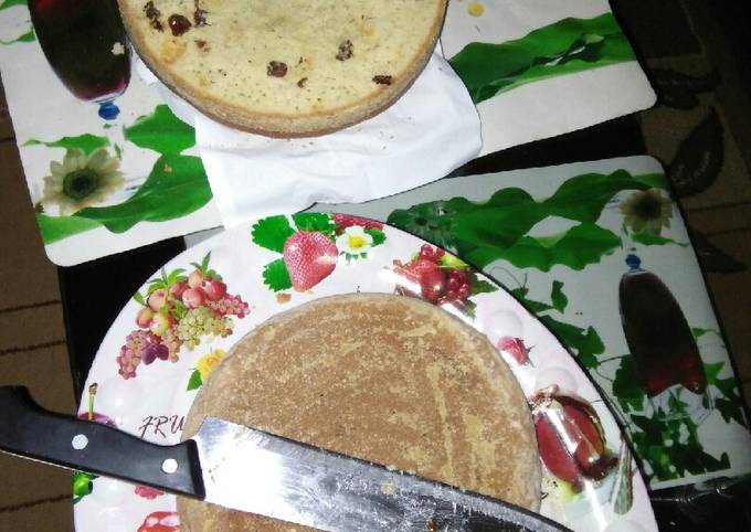Recipe of Speedy Jiko baked vanilla raisins cake