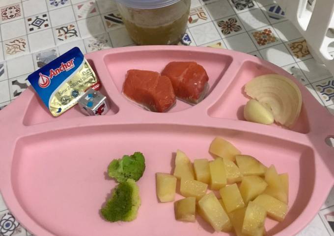 Mpasi 6m day 4 Tumis salmon brokoli