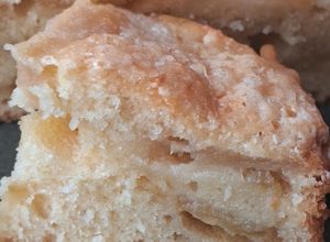 Una foto de Torta fácil de manzana
