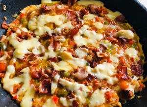 Hình của món Trứng chiên phô mai, bữa ăn sáng đầy đủ dinh dưỡng cho bé.