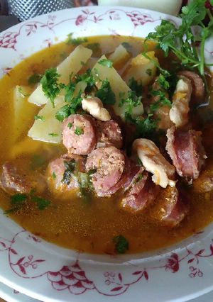 Una foto de Caldillo de pollo y longaniza