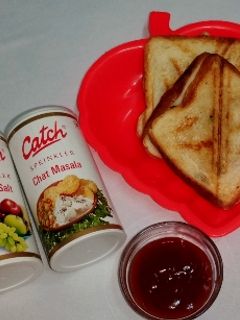 आलू प्याज़ के  सैंडविच (aloo pyaz ke sandwich recipe in Hindi) रेसिपी मुख्य फोटो