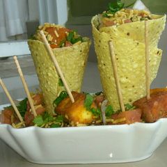 A picture of Papad paneer boat.