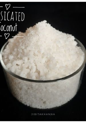 A picture of Dessicated coconut.