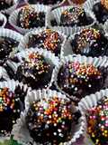 Bola bola coklat regal