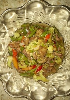 Foto resep Tumis ayam dengan kol, buncis dan wortel