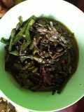 Tumis genjer mix ikan salai bilis pedesss 🤤