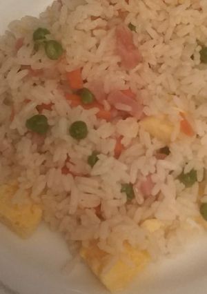 Una foto de Arroz tres delicias