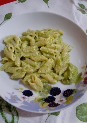 Foto di Pasta con Pesto di Zucchine e Mandorle