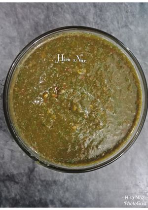 A picture of Kabab wali Chutney (coriander and mints ki chutney).