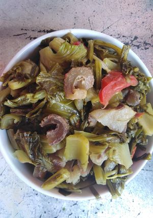 Hình của món Gân bò kho dưa chua.