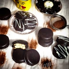 A picture of Choco pie (Using Marie biscuit).