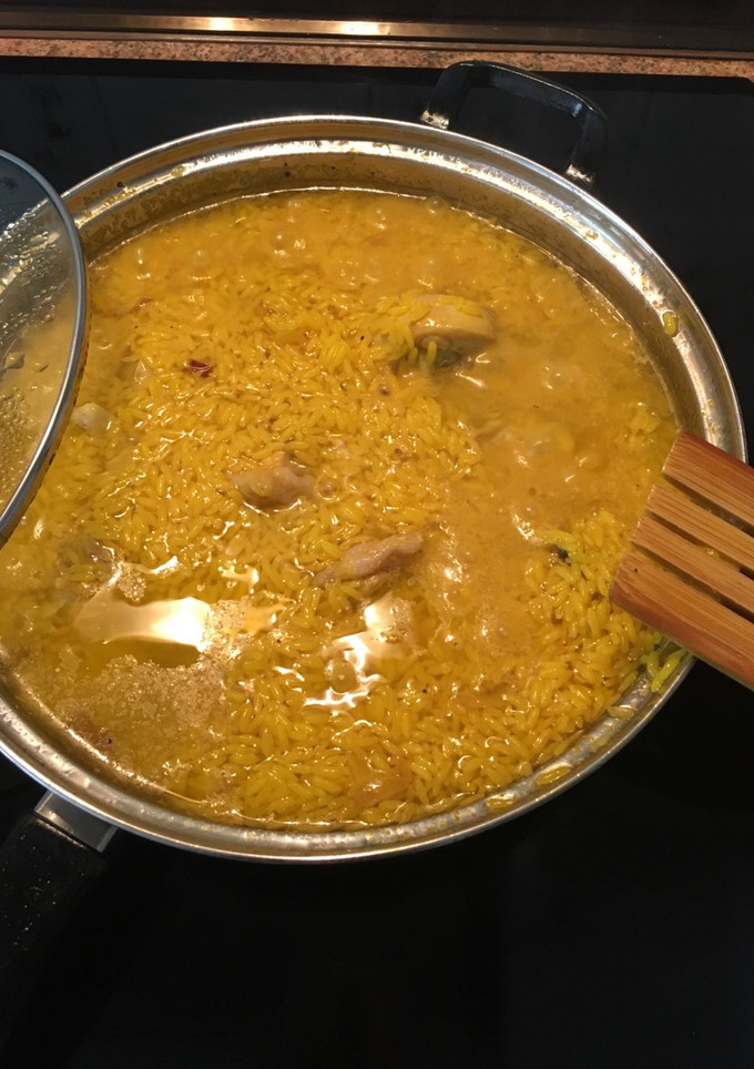 Una foto de Arroz con pollo