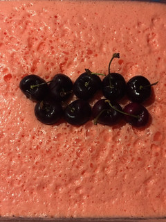 Una foto de Gelatina espumosa de cereza