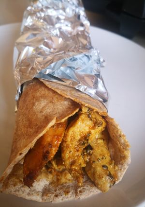 A picture of Chicken Gyro Wraps.