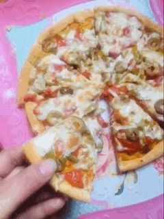 صورة لوصفة بيتزا ولا احلى من كدا