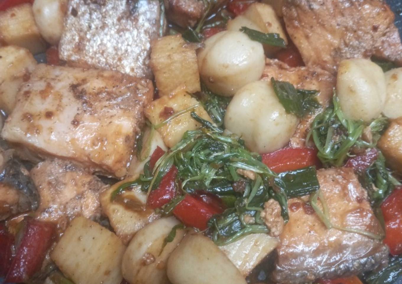 Tumis Kangkung Bakso Salmon