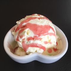 A picture of Vanilla ice cream.