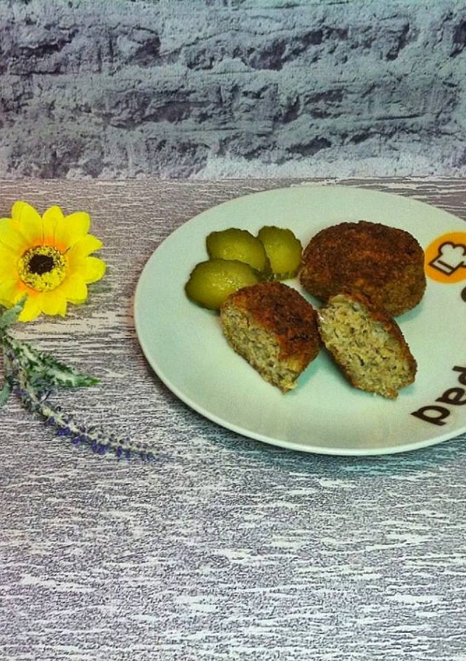 Рибні котлети з консерви