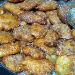 A picture of Raw potato cutlets.
