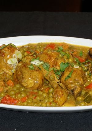 A picture of Chicken Drumsticks Curry with Coconut Milk.