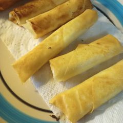 A picture of Ricotta Spring Roll.