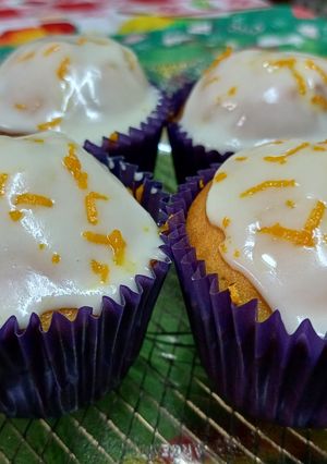 Una foto de Muffins de mango 🥭 y naranja 🍊