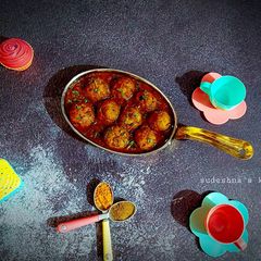 A picture of Chicken Kofta Curry.