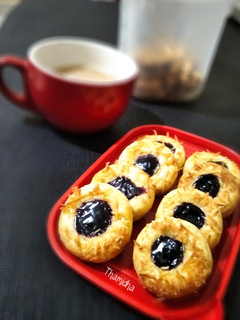 Foto resep Thumbprint Cookies