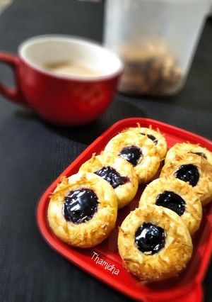 Foto resep Thumbprint Cookies